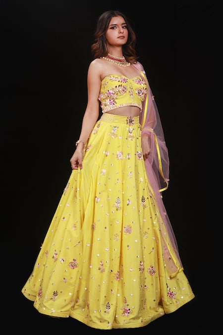 Archana Kochhar_Yellow Lehenga And Blouse Raw Silk Dupatta Net Floral Motifs Embroidered Set _Online_at_Aza_Fashions