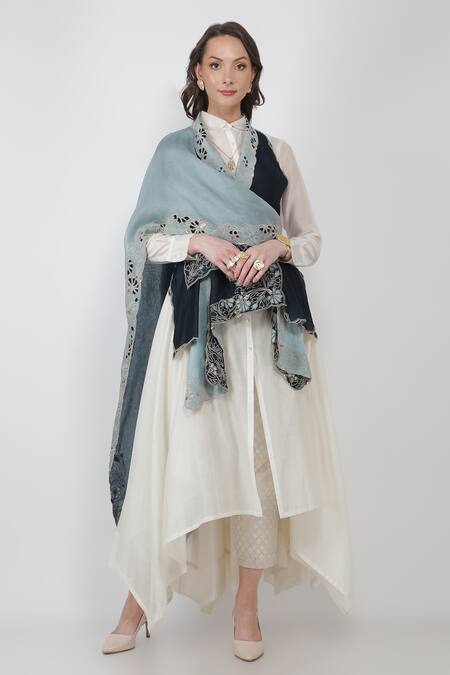 Shop Jajaabor White Chanderi And Organza Thread & Sequin Draped Gilet & Kurta Set Online at Aza Fashions Shop_Jajaabor_White Chanderi And Organza Thread & Sequin Draped Gilet & Kurta Set _Online_at_Aza_Fashions