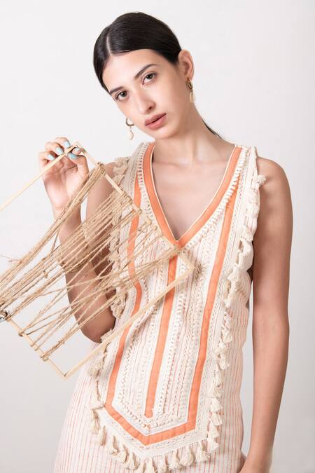 Buy_Kalakaari By Sagarika_White Cotton Stripes V Neck Print Dress _Online_at_Aza_Fashions