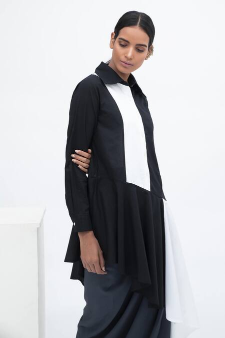Buy_Aakaar_Black Cotton Spread Collar Color Block Tunic_Online_at_Aza_Fashions
