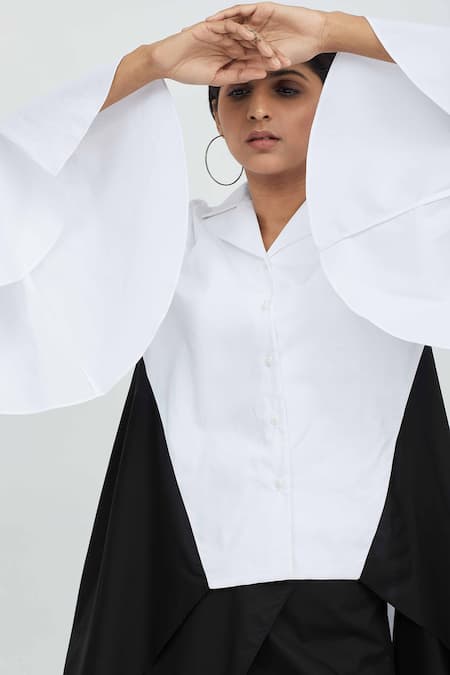 Shop_Aakaar_White Cotton Asymmetric Tunic_Online_at_Aza_Fashions