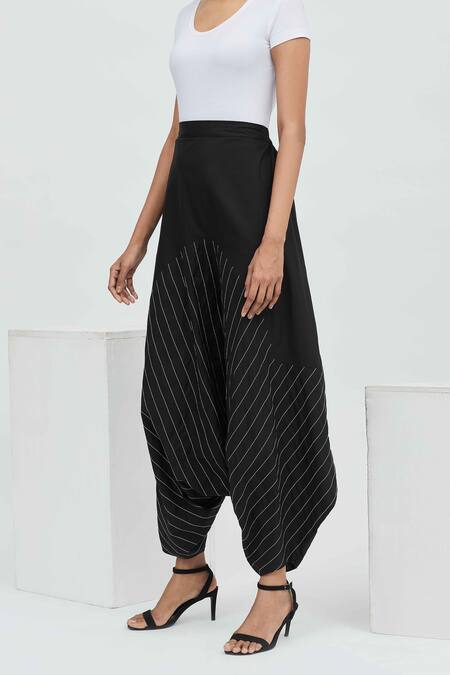 Shop_Aakaar_Black Cotton Embroidery Thread Work Textured Zouave Pant_Online_at_Aza_Fashions