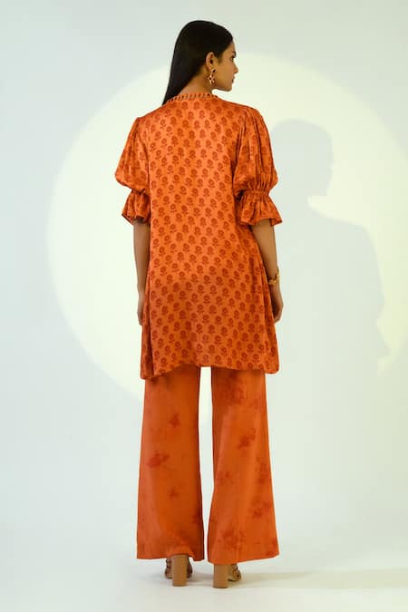 Shop Kalakaari By Sagarika Orange Cotton, Crepe, Modal Silk Tie And Dye Shrug Open, Pant Set With Printed at Aza Fashions Shop_Kalakaari By Sagarika_Orange Cotton, Crepe, Modal Silk Tie And Dye Shrug Open, Pant Set With Printed_at_Aza_Fashions