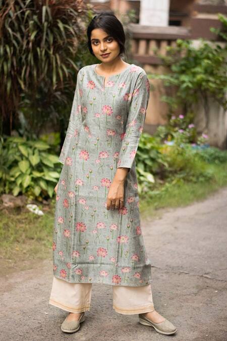 Buy Turaja Grey Chanderi Lotus Print Kurta Online | Aza Fashions