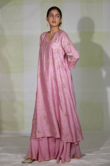 Deep Thee_Pink Hand Woven, Silk Chanderi Floral Motifs V Embroidered Kurta Sharara Set _Online_at_Aza_Fashions