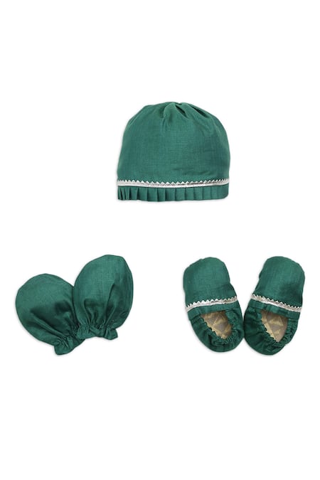 Tiber Taber Embroidered Cap Mittens & Booties Set 