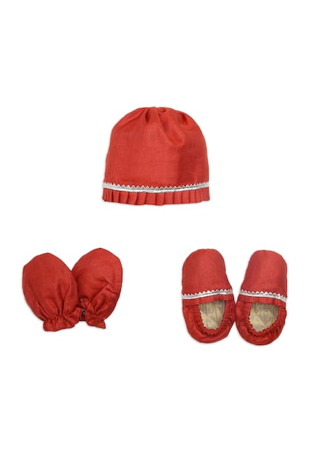 Tiber Taber Embroidered Cap Mittens & Booties Set 