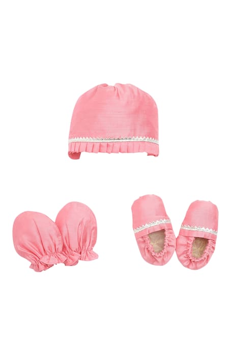 Tiber Taber Embroidered Cap Mittens & Booties Set 