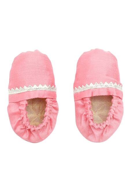 Shop Tiber Taber Pink Viscose Embroidery Cap Mittens And Booties Set at Aza Fashions Shop_Tiber Taber_Pink Viscose Embroidery Cap Mittens And Booties Set_at_Aza_Fashions