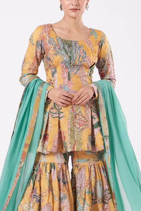 Aisha Rao Yellow Indian Organza And Tulle Cutdana & Sequin, Pastiche Print Kurta Sharara Set Online at Aza Fashions Aisha Rao_Yellow Indian Organza And Tulle Cutdana & Sequin, Pastiche Print Kurta Sharara Set _Online_at_Aza_Fashions