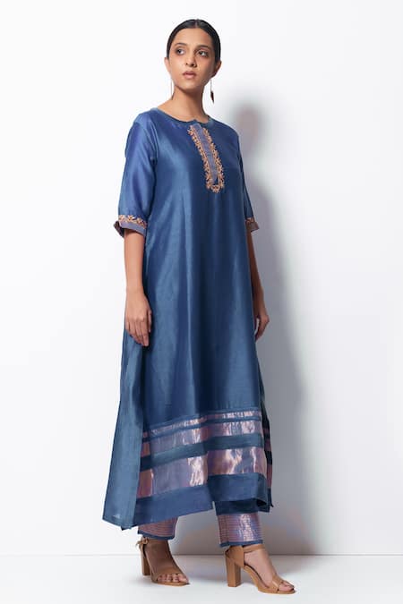 Bhavik Shah Blue Kurta Handwoven Chanderi Stole Chanderi Pant Cotton Set at Aza Fashions Bhavik Shah_Blue Kurta Handwoven Chanderi Stole Chanderi Pant Cotton Set _at_Aza_Fashions