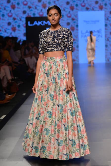 Payal Singhal Nargis Embroidered Choli & Skirt Set 