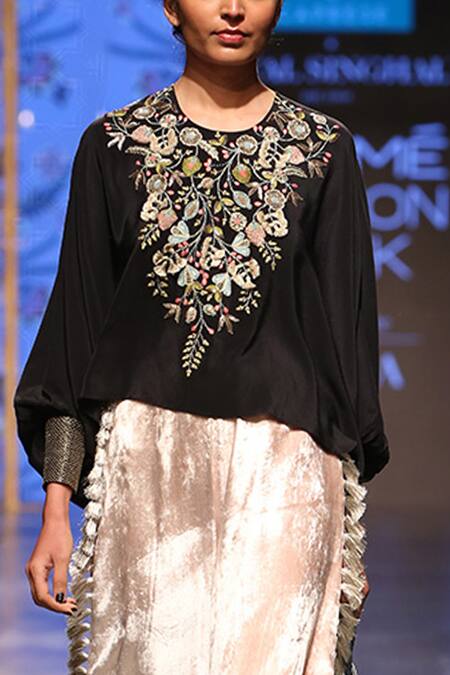 Payal Singhal Black Crepe Embroidery Thread Round Nahid Kaftan Top And Palazzo Set at Aza Fashions Payal Singhal_Black Crepe Embroidery Thread Round Nahid Kaftan Top And Palazzo Set _at_Aza_Fashions