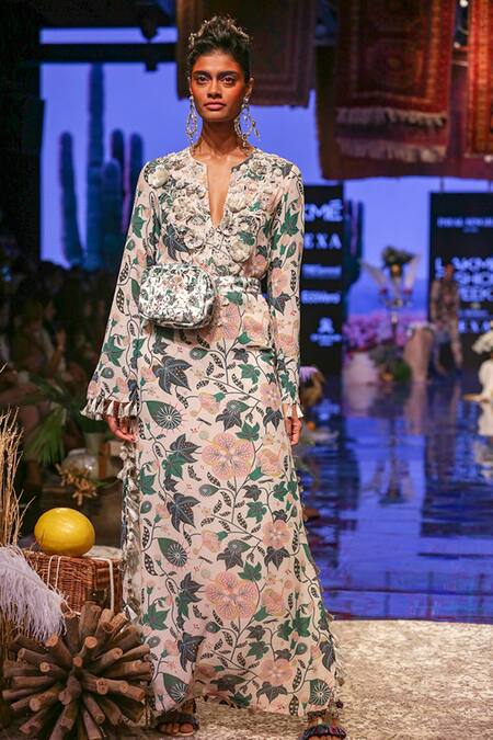 Payal Singhal_White Georgette Printed Abutilon Flower Motifs Azia Kurta And Churidar Set_Online_at_Aza_Fashions