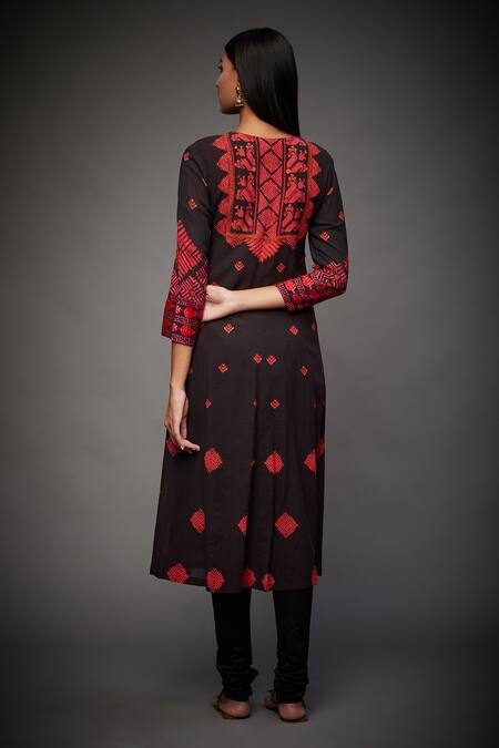 Shop RI.Ritu Kumar Black Printed Geometric Round Kurta Set at Aza Fashions Shop_RI.Ritu Kumar_Black Printed Geometric Round Kurta Set_at_Aza_Fashions