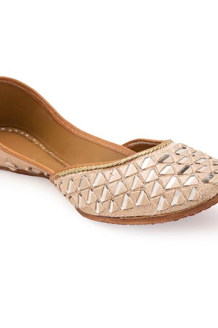 Shop 5elements White Mirror Embellished Silk Juttis Online at Aza Fashions Shop_5elements_White Mirror Embellished Silk Juttis _Online_at_Aza_Fashions