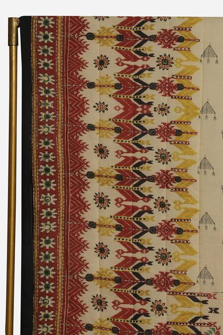Ritu Kumar_Beige Print Badhuria Double Bed Quilt_Online_at_Aza_Fashions