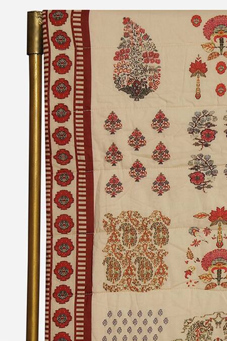 Ritu Kumar_White Print Kashmiri Booti Double Bed Quilt_Online_at_Aza_Fashions