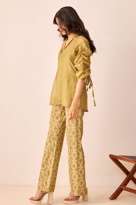 The Right Cut_Green Chanderi Silk Applique Work Mila Trouser _Online_at_Aza_Fashions