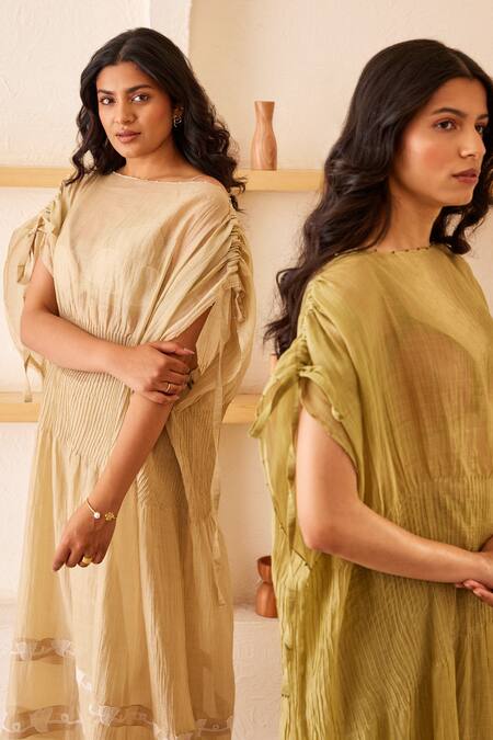 Buy_The Right Cut_Green Chanderi Silk Leaf Motifs Straight Cora Smocked Kaftan_Online_at_Aza_Fashions