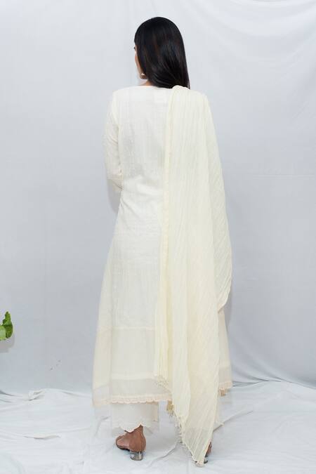 Shop Ewaz White Cotton, Voile Thread Work Boat Neck Embroidered Kurta Set at Aza Fashions Shop_Ewaz_White Cotton, Voile Thread Work Boat Neck Embroidered Kurta Set _at_Aza_Fashions