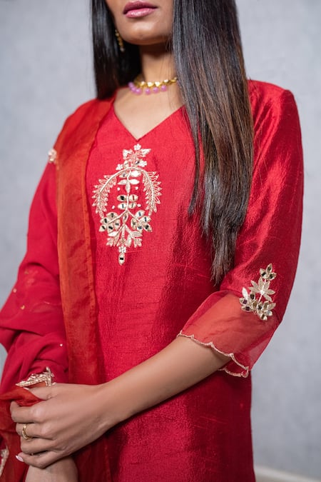 Buy_Ewaz_Red Raw Silk, Organza, Georgette Mirror Floral Embroidered Kurta Gharara Set _Online_at_Aza_Fashions