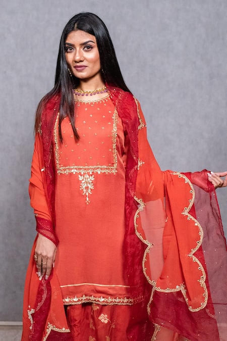 Ewaz Floral Embroidered Kurta Lehenga Set 