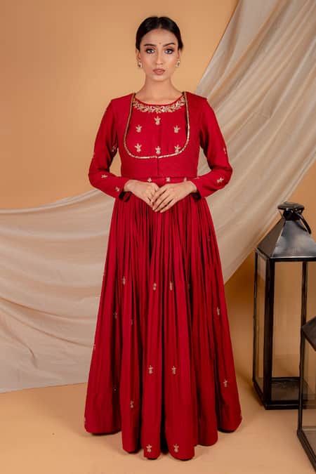 Ikshita Choudhary_Red Organza, Muslin Floral Motifs Round Embroidered Anarkali Set With Jacket _Online_at_Aza_Fashions