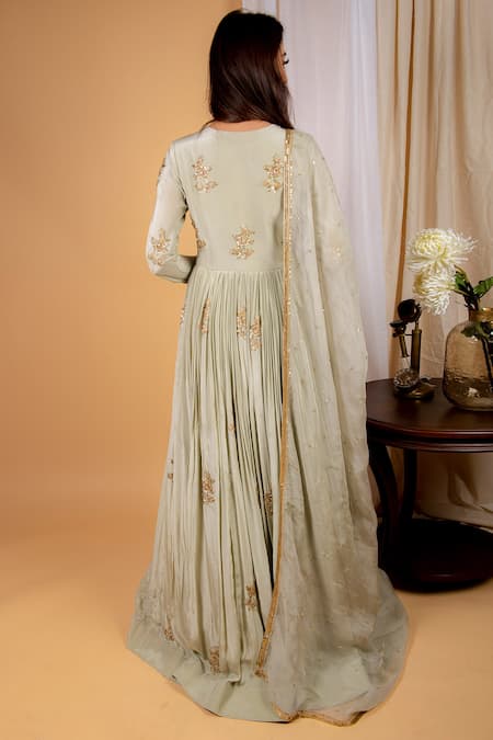 Shop Ikshita Choudhary Green Crepe, Tissue Organza Floral Motifs Keyhole Pleated Anarakali With Dupatta at Aza Fashions Shop_Ikshita Choudhary_Green Crepe, Tissue Organza Floral Motifs Keyhole Pleated Anarakali With Dupatta _at_Aza_Fashions