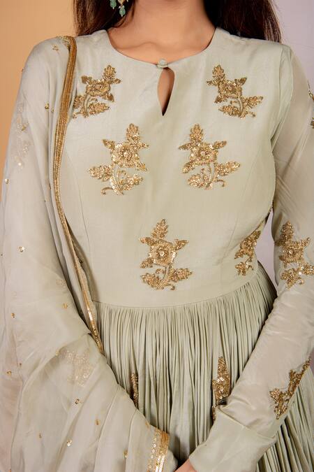 Shop Ikshita Choudhary Green Crepe, Tissue Organza Floral Motifs Keyhole Pleated Anarakali With Dupatta Online at Aza Fashions Shop_Ikshita Choudhary_Green Crepe, Tissue Organza Floral Motifs Keyhole Pleated Anarakali With Dupatta _Online_at_Aza_Fashions