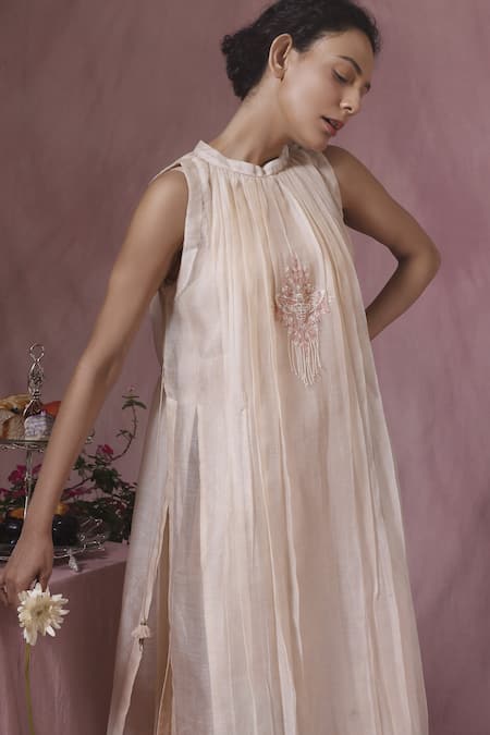 Chokhi Chorri_Beige Cotton Net Embroidery Floral Motifs Round Pleated Kurta And Pant Set _Online_at_Aza_Fashions