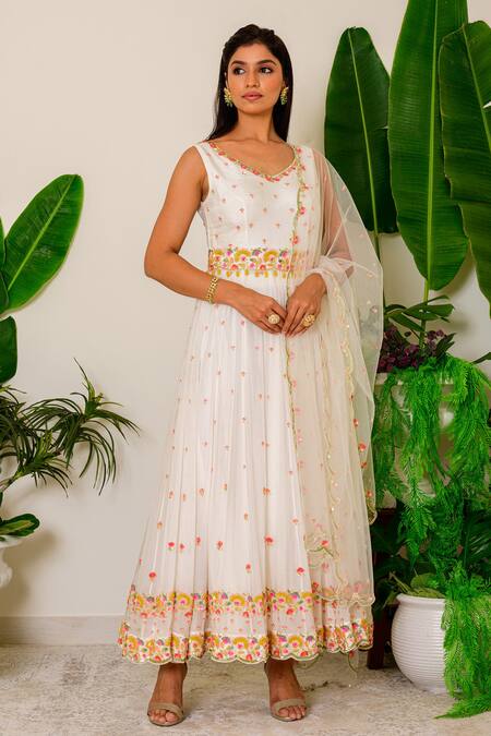 Buy White Cotton Printed Floral Gathered Kurta And Afghani Pant Set For  Girls by Banana Bee Online at Aza Fashions.