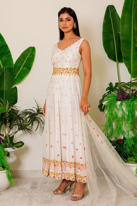Buy_Label Kritika Kataria_White Silk Zardozi V Neck Embroidered Anarkali Set_Online_at_Aza_Fashions