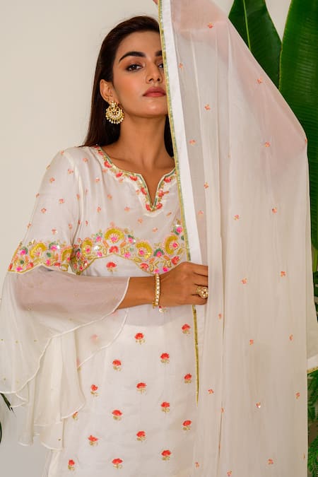 Buy_Label Kritika Kataria_White Silk Zardozi Notched Embroidered Kurta Sharara Set_Online_at_Aza_Fashions