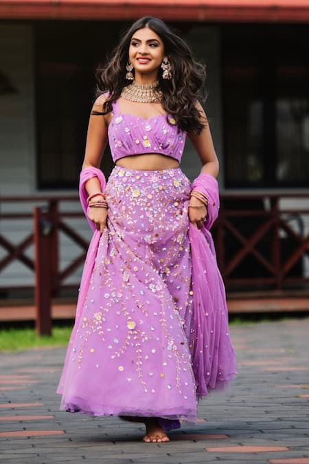Shop Richa Jaisinghani Label Purple Tulle, Georgette Bead Work, Floral Applique Sweetheart Neck Lehenga Set at Aza Fashions Shop_Richa Jaisinghani Label_Purple Tulle, Georgette Bead Work, Floral Applique Sweetheart Neck Lehenga Set _at_Aza_Fashions