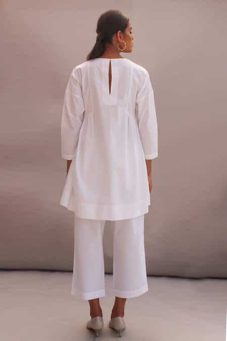 Shop The Summer House White Organic Cotton Cambric Round Natsu Drop Shoulder Tunic And Pant Set at Aza Fashions Shop_The Summer House_White Organic Cotton Cambric Round Natsu Drop Shoulder Tunic And Pant Set _at_Aza_Fashions