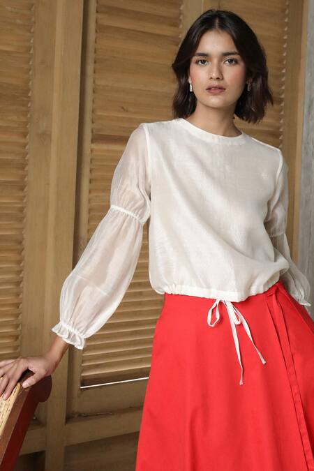 The Summer House White Handwoven Chanderi High Neck Atlas Top Online at Aza Fashions The Summer House_White Handwoven Chanderi High Neck Atlas Top _Online_at_Aza_Fashions