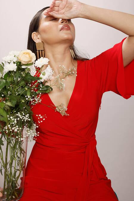 Couché By Anandini Red Punto Plain V Neck Front Tie-up Jumpsuit Online at Aza Fashions Couché By Anandini_Red Punto Plain V Neck Front Tie-up Jumpsuit _Online_at_Aza_Fashions