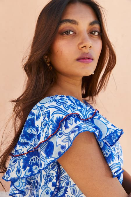 Jodi_White Mulberry Silk Flora And Fauna Plunge Shalimar Printed Gown_at_Aza_Fashions