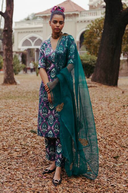 Jodi_Purple Gajji Silk Bead Work, Block Print, Sequins V Rambagh Kurta And Pant Set_Online_at_Aza_Fashions