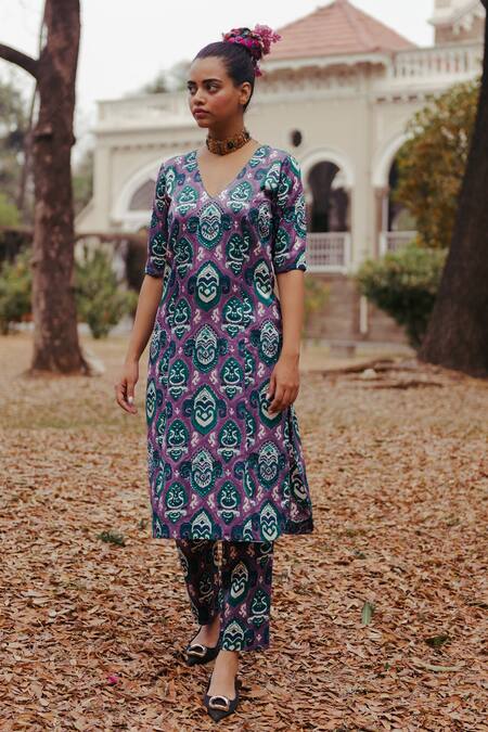 Buy_Jodi_Purple Gajji Silk Bead Work, Block Print, Sequins V Rambagh Kurta And Pant Set_Online_at_Aza_Fashions