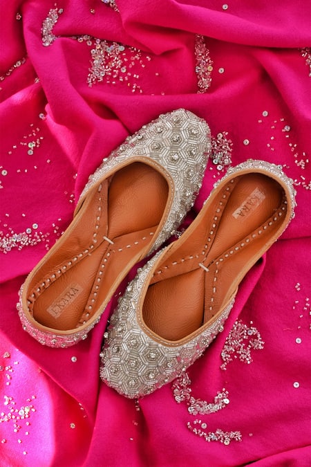 House Of Ekara Hexagon Motif Embroidered Juttis 