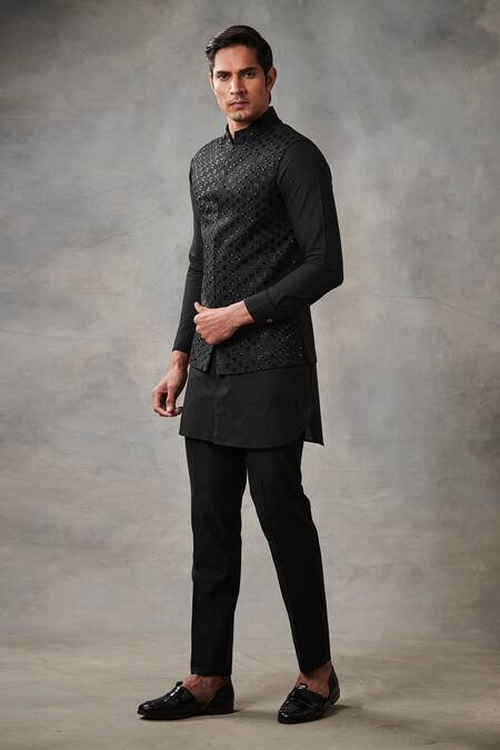 Gargee Designers_Black Silk Embroidered Cutdana Work Bundi And Kurta Set _Online_at_Aza_Fashions