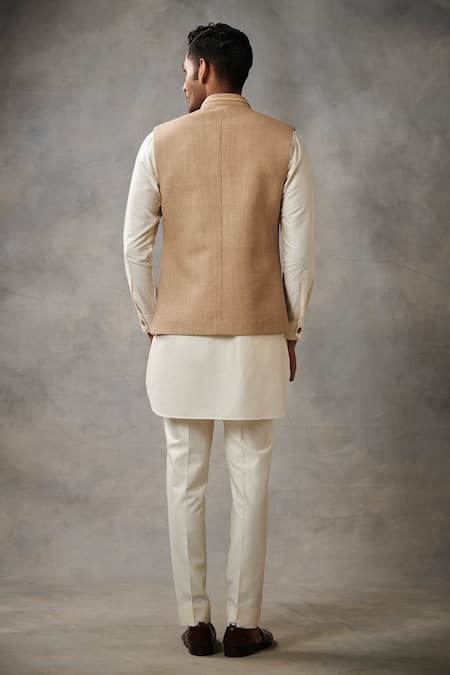 Shop Gargee Designers Beige Cotton , Matka Floral Applique Bundi And Kurta Set at Aza Fashions Shop_Gargee Designers_Beige Cotton , Matka Floral Applique Bundi And Kurta Set _at_Aza_Fashions