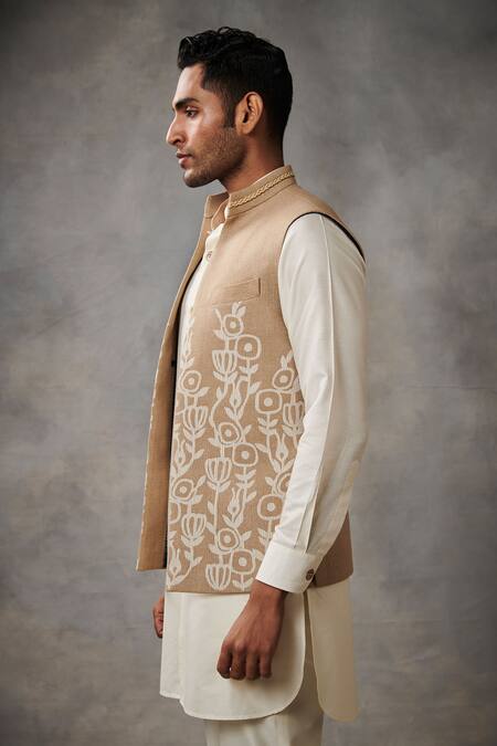 Shop Gargee Designers Beige Cotton , Matka Floral Applique Bundi And Kurta Set Online at Aza Fashions Shop_Gargee Designers_Beige Cotton , Matka Floral Applique Bundi And Kurta Set _Online_at_Aza_Fashions