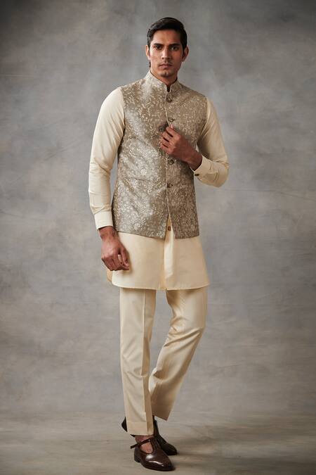 Gargee Designers_Grey Cotton , Poly Floral Embroidered Bundi And Kurta Set _Online_at_Aza_Fashions