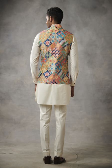 Gargee Designers Chanderi Silk Bundi & Kurta Set 