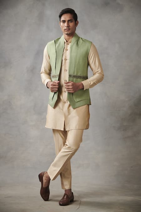 Gargee Designers Silk Bundi & Kurta Set 