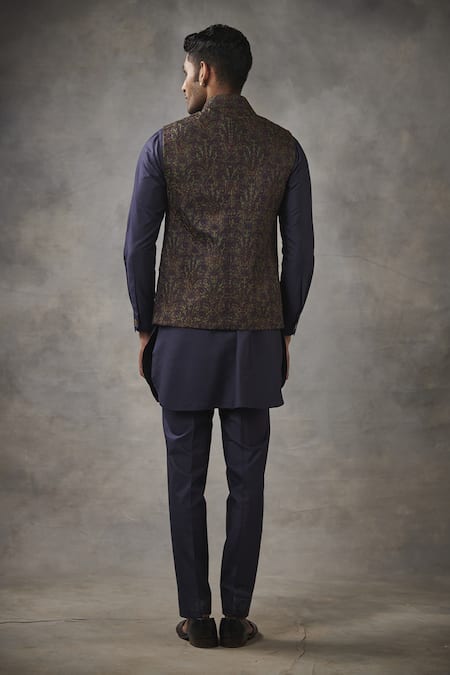 Gargee Designers Floral Embroidered Bundi & Kurta Set 