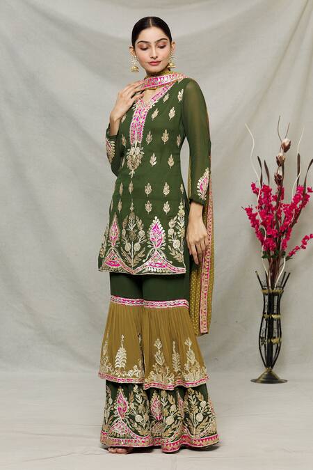 Abhi Singh_Green Georgette, Shantoon Floral Leaf Neck Embroidered Kurta Gharara Set _Online_at_Aza_Fashions